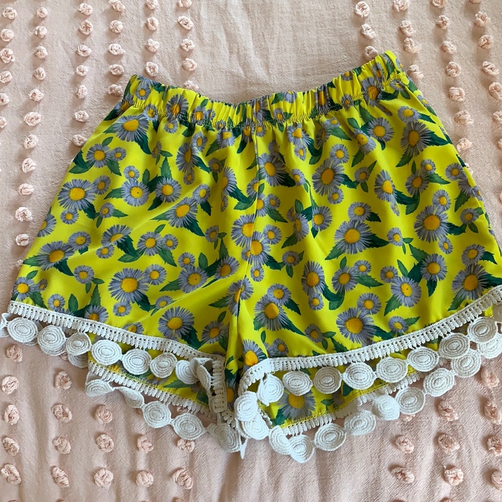 Cute flowy shorts